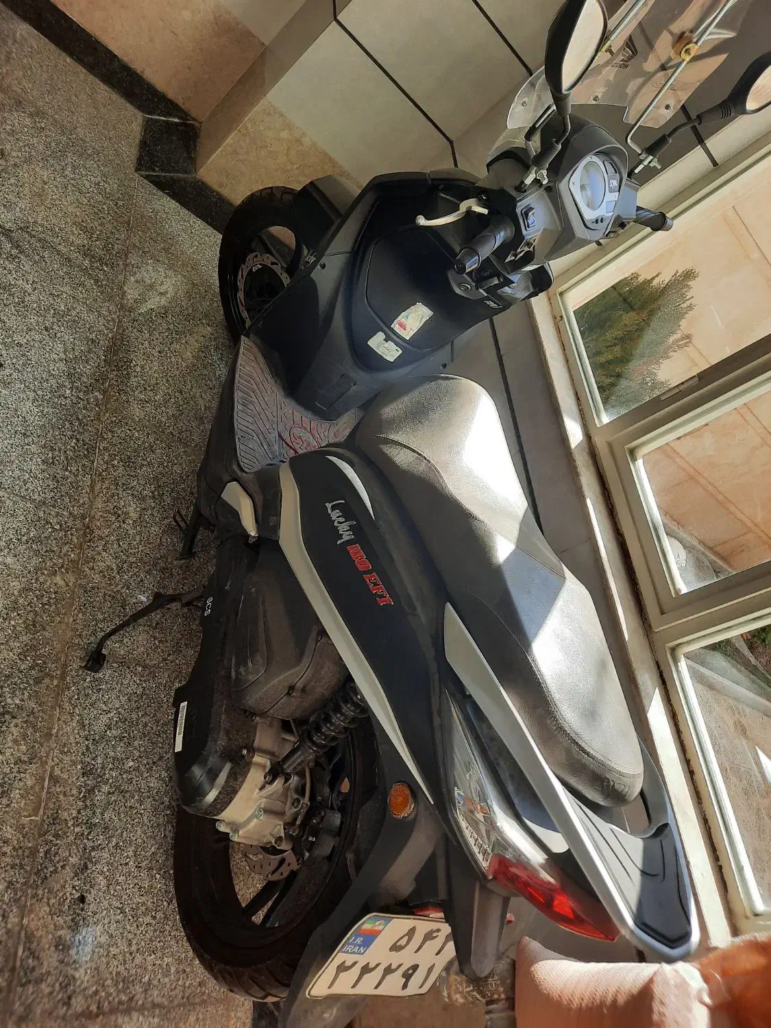 لاکی ۱۸۰|موتورسیکلت|بروجرد, |دیوار