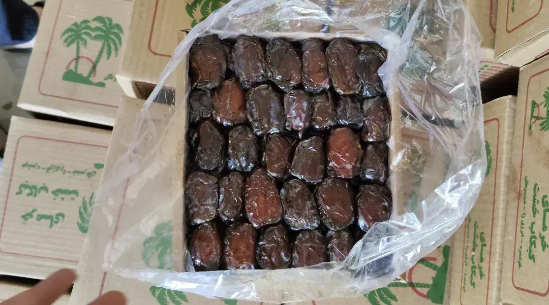 خرما و زعفران با کیفیت برتر و اعلا|خوردنی و آشامیدنی|دهدشت, |دیوار