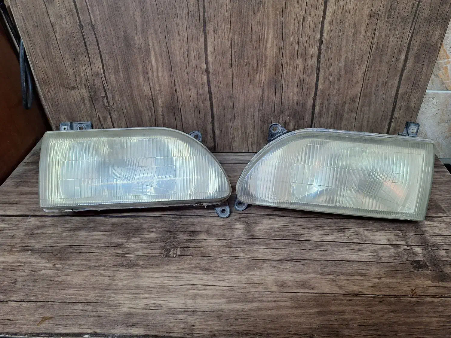 چراغ پراید|قطعات یدکی و لوازم جانبی|هشتگرد, هیو|دیوار