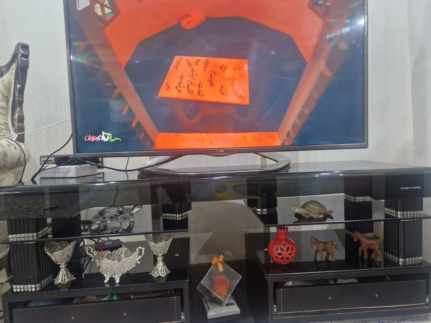 میز تلوزیومیز تلوزیون شیشه ای سالم|میز تلویزیون|تهران, صادقیه|دیوار