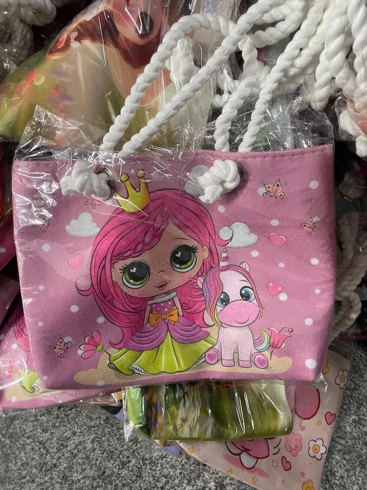 توت بگ دسته طنابی و انواع کـیـف زنـانـه وبـادی بـگ|کیف، کفش، کمربند|بیرجند, |دیوار