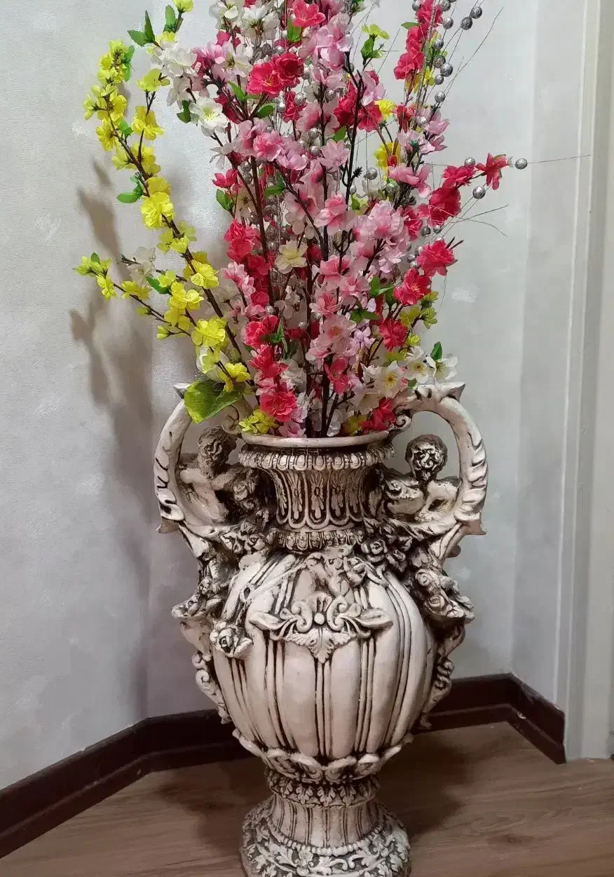 گل با گلدان|گل مصنوعی|مشکیندشت, |دیوار