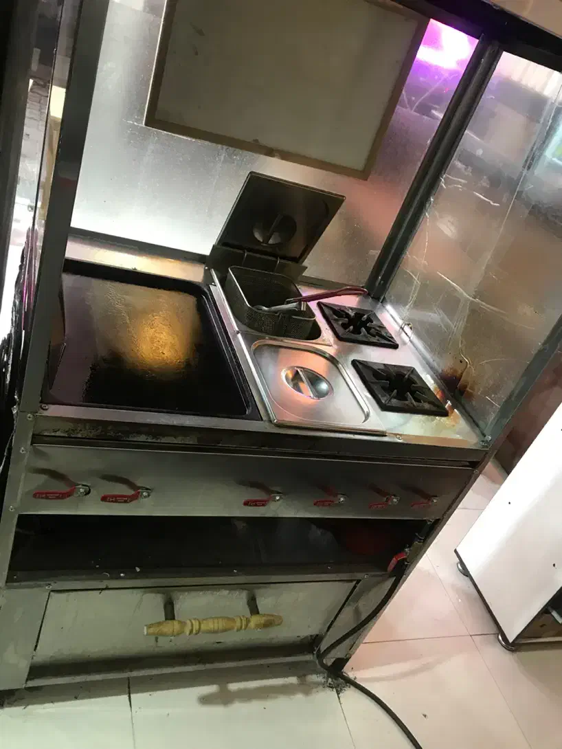 فر ساندویچی ۴ کاره و یخچال ۴ درب موتور آلمانی|کافی‌شاپ و رستوران|اراک, |دیوار