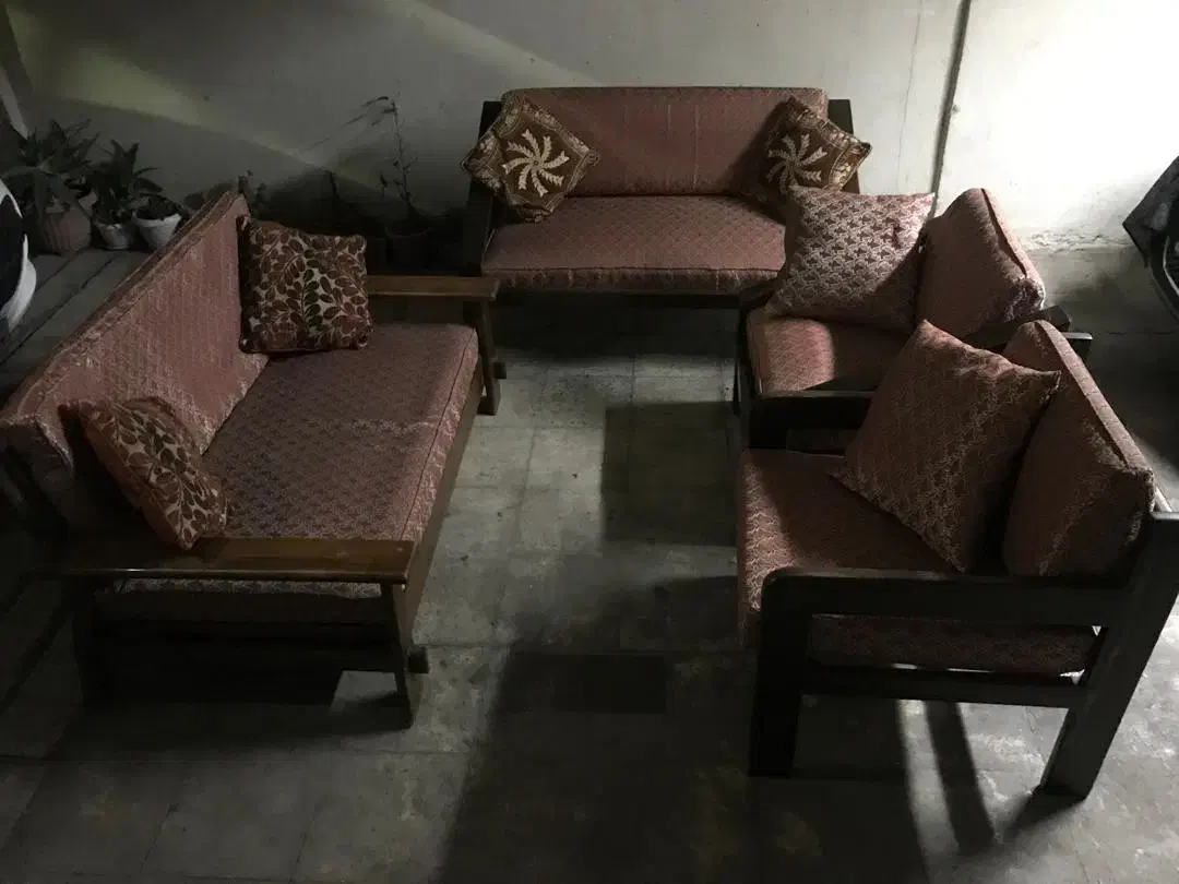 مبل|مبلمان خانگی و میز عسلی|تهران, تسلیحات|دیوار