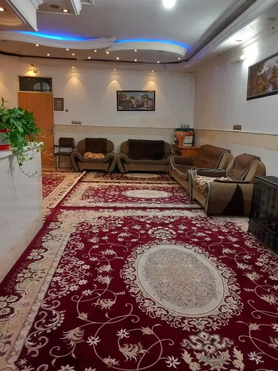 سوئیت تمیز و مستقل|اجارهٔ کوتاه‌مدت آپارتمان و سوئیت|قم, علی آباد سعدگان|دیوار