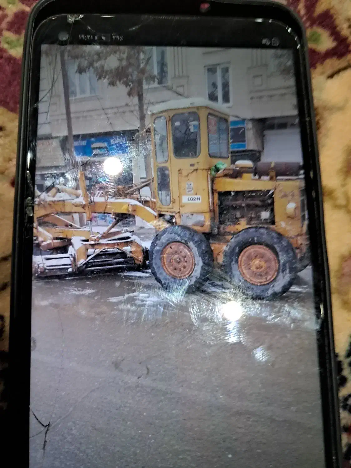 به یک نفر راننده گریدر نیارمندم|استخدام صنعتی، فنی، مهندسی|سنندج, |دیوار