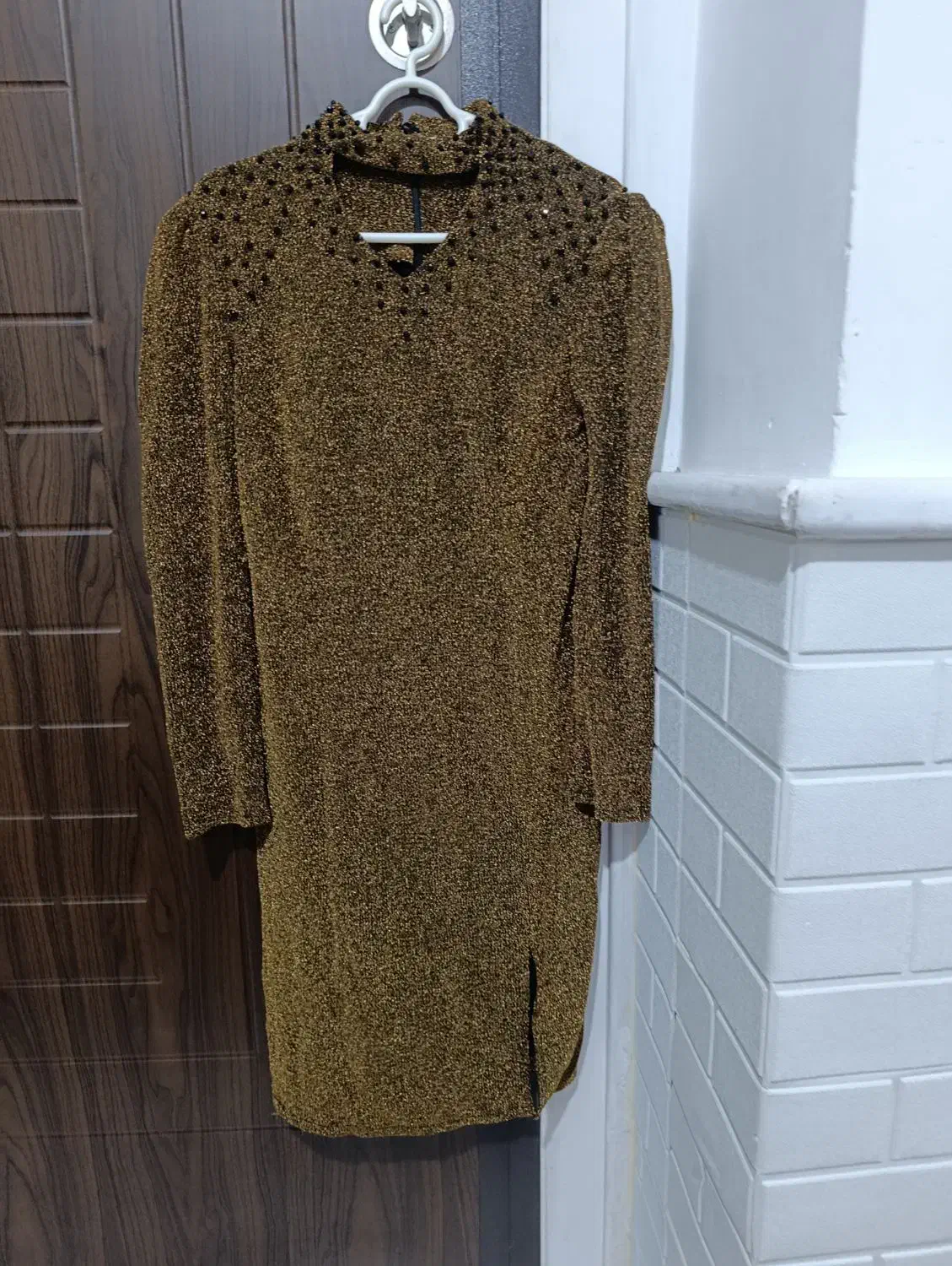 لباس مجلسی|لباس|مشکین‌دشت, |دیوار