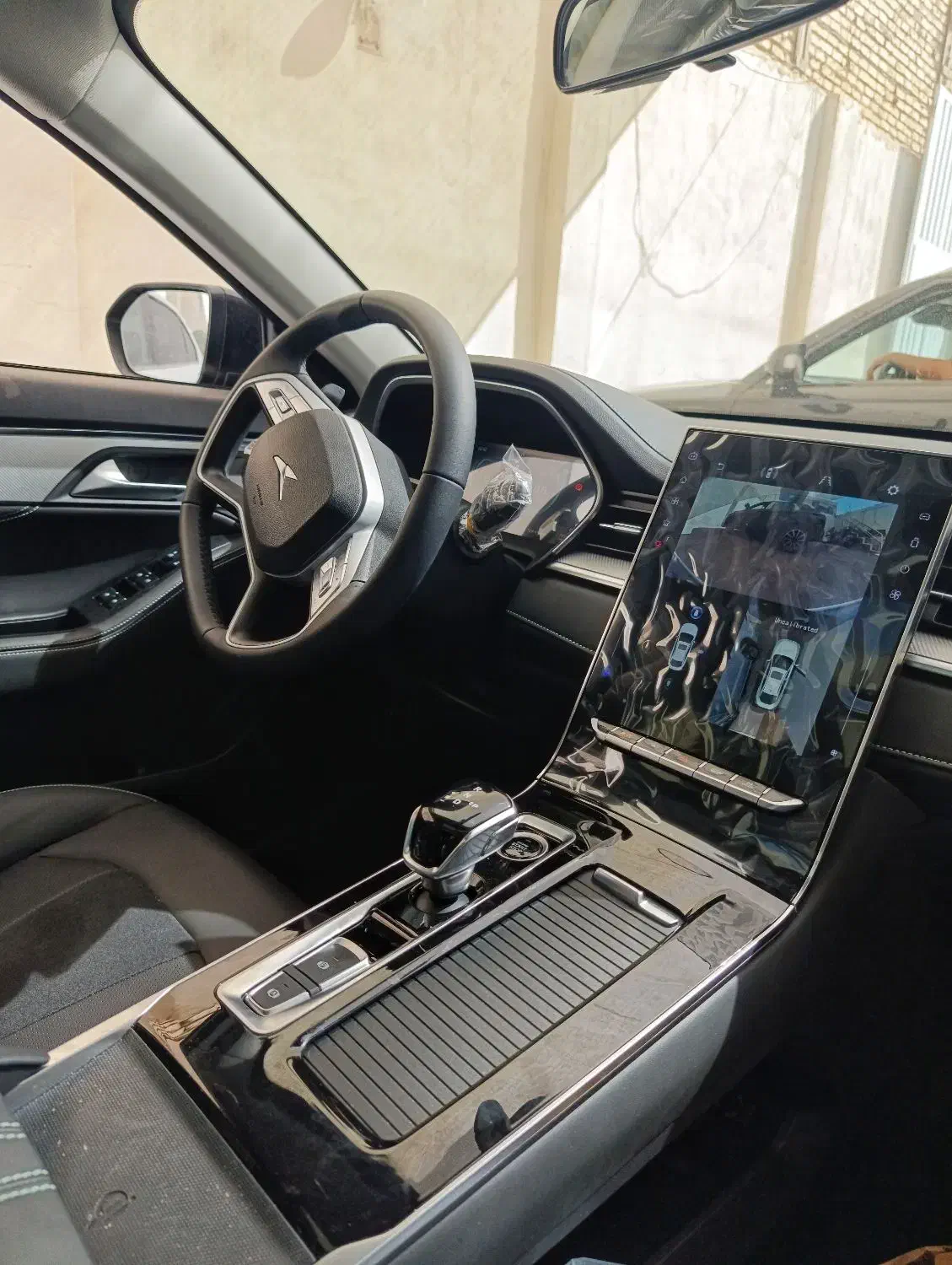 کی ام سی J7 صفرخشک۱۴۰۴ تحویل فوری تک برگ سند|خودرو سواری و وانت|اصفهان, لیمجیر|دیوار