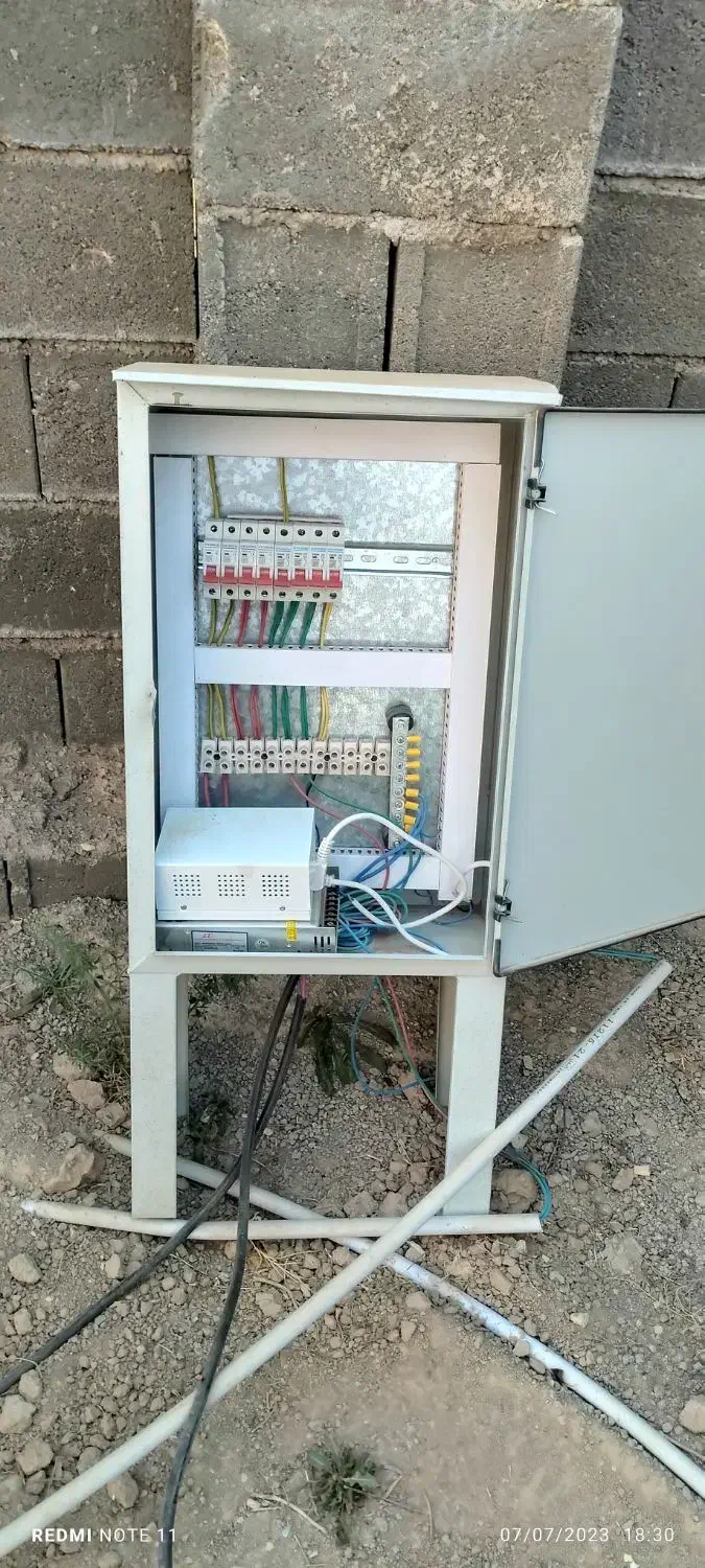 برق کار.رقکاری صدرا لاین.رفع اتصالی و کلیه نصبیات|خدمات پیشه و مهارت|صدرا-فارس, فاز ۱|دیوار