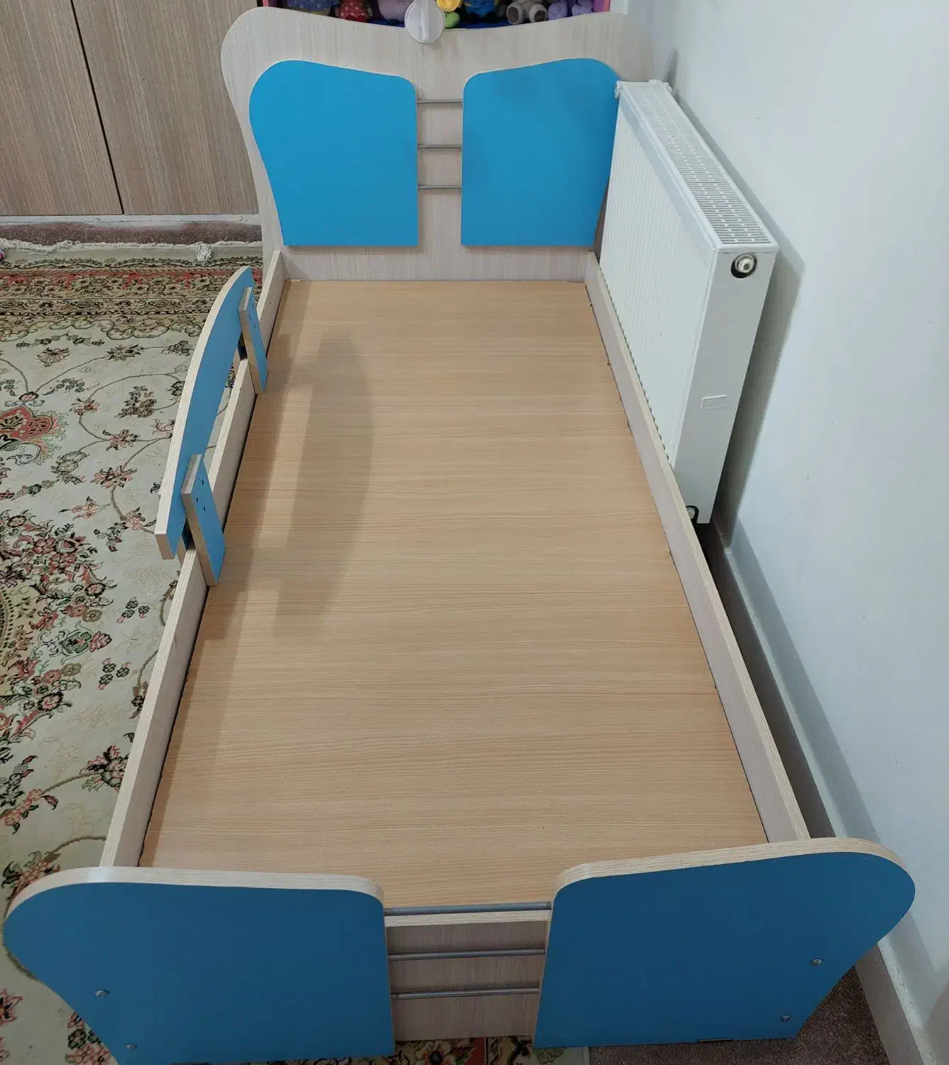 تخت نوجوان|تخت و صندلی بچه|بیرجند, |دیوار