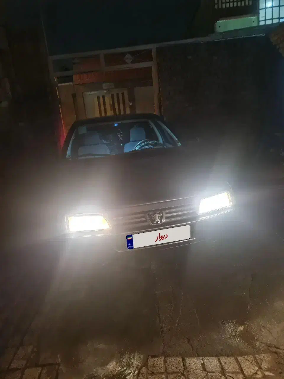 پژو ۴۰۵ جی ال ایکس مدل ۹۴ بی رنگ|خودرو سواری و وانت|مشهد, هدایت|دیوار