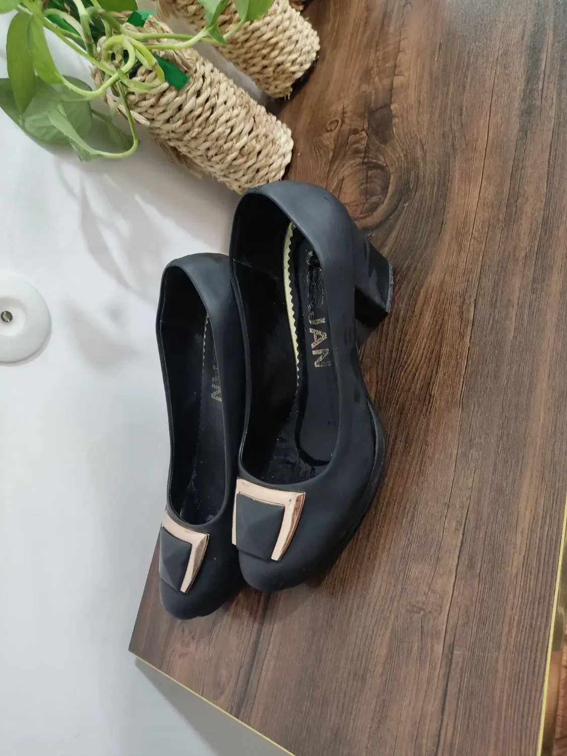 کفش مجلسی|کیف، کفش، کمربند|شاهرود, |دیوار