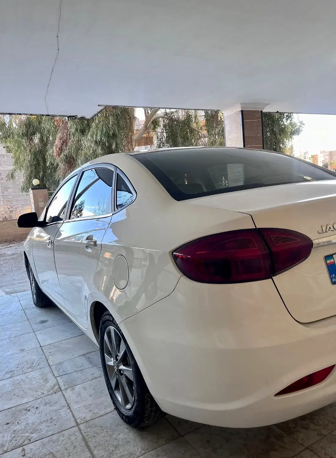 جک j4 سالم۴۰۲|خودرو سواری و وانت|کرمان, |دیوار