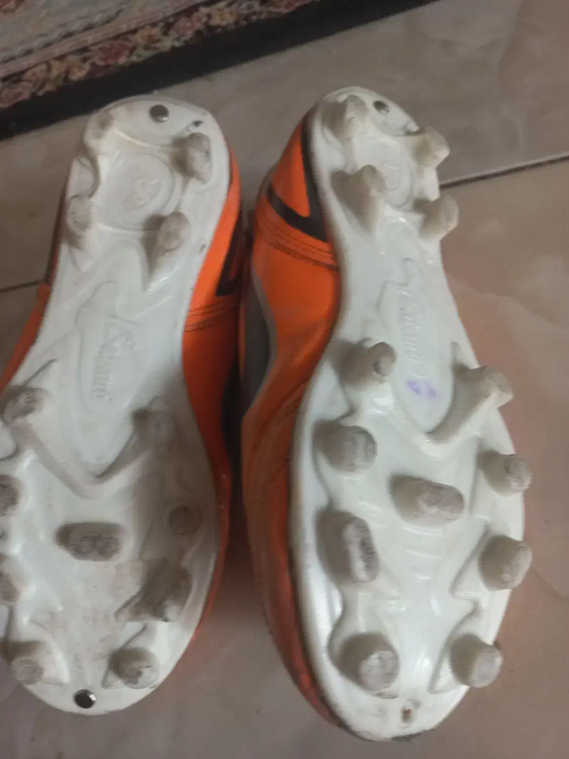 کفش چمن|کیف، کفش، کمربند|گرگان, |دیوار