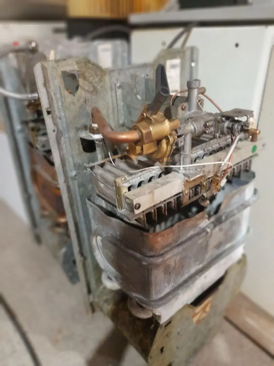 فروش ابگرمکن ۳۱۱۵ بوتان|آبگرمکن، پکیج، شوفاژ|رشت, پل تالشان|دیوار