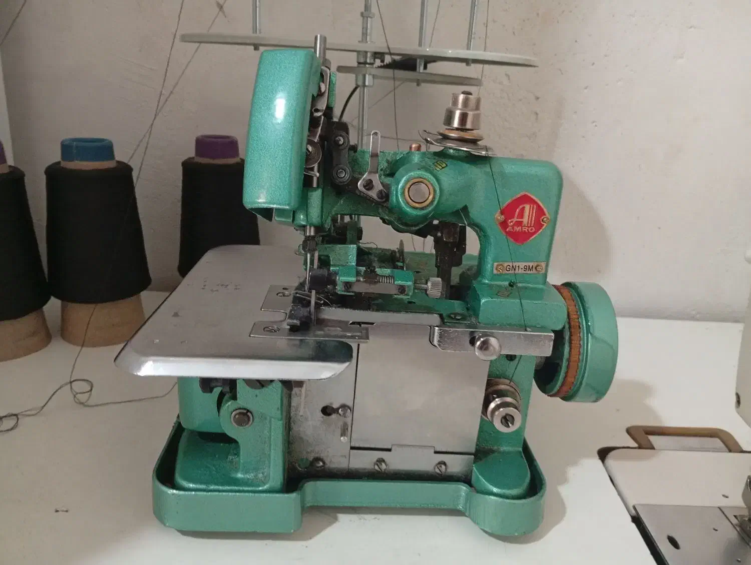 سردوز سه نخ امرو|چرخ خیاطی و ریسندگی|سرپل ذهاب, |دیوار