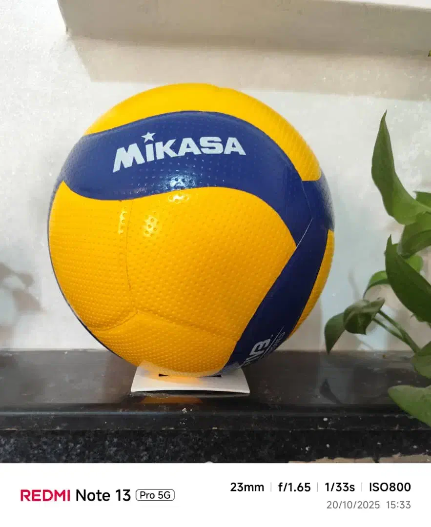 توپ والیبال میکاسا پایین ترین قیمت وبالاترین کیفیت|ورزش‌های توپی|تهران, منیریه|دیوار