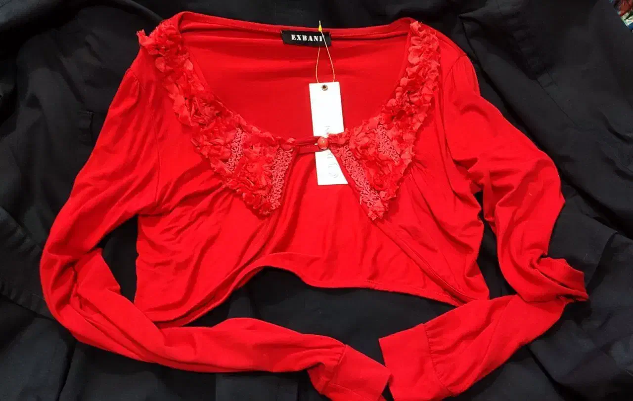 فروش بلوز و... تاناکورا و استوک|لباس|مهاباد (آذربایجان غربی), |دیوار