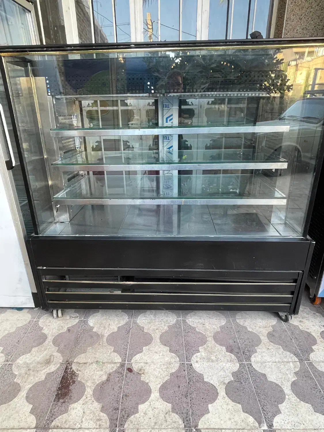 یخچال ویترینی  سایز ۱/۲۰در ۱/۵۰|فروشگاه و مغازه|شیراز, شهرک صدا و سیما|دیوار