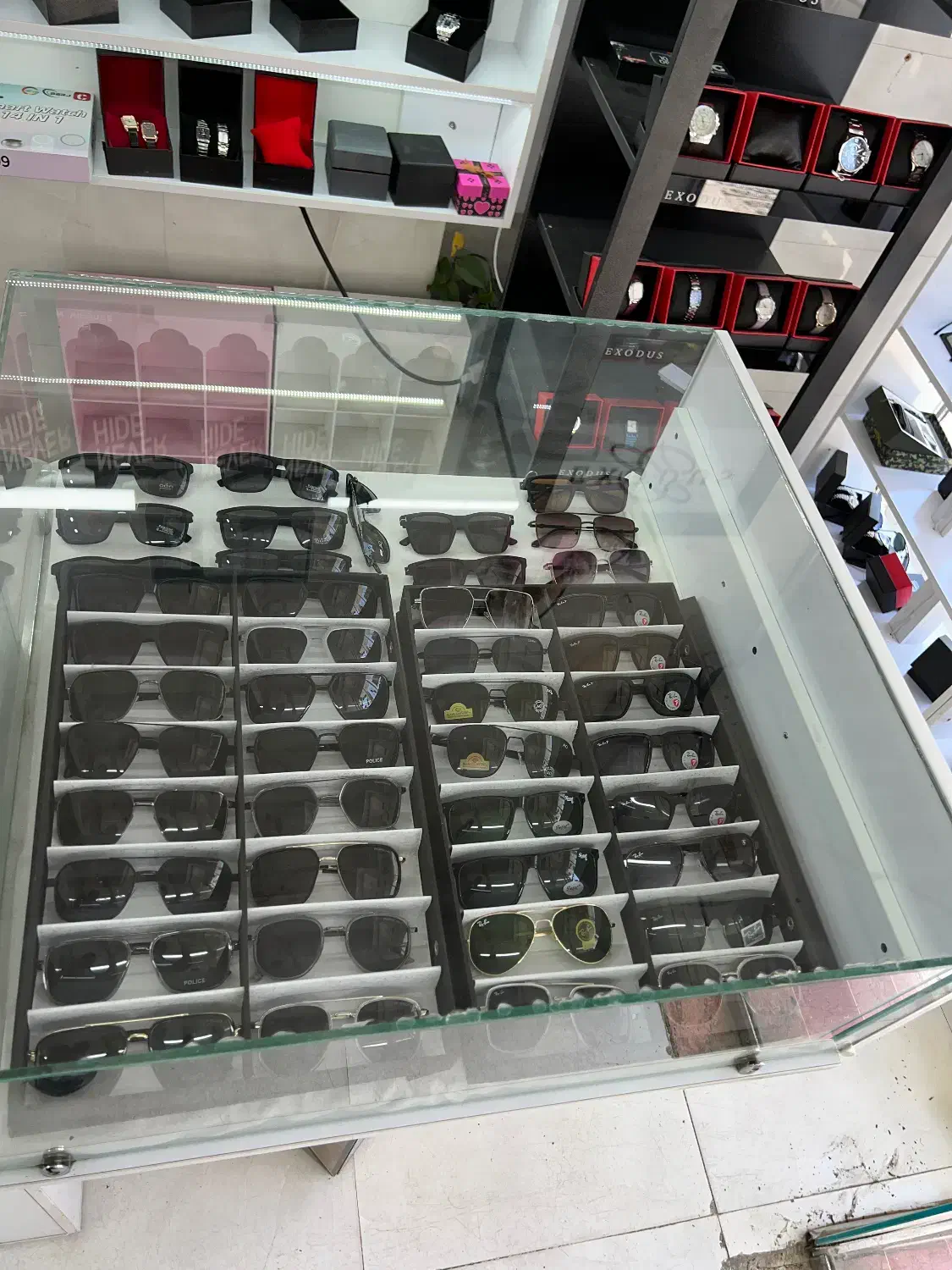 ویترین مناسب همه ی مشاغل (اینه کاری شده)|فروشگاه و مغازه|اهواز, شهرک دانشگاه|دیوار