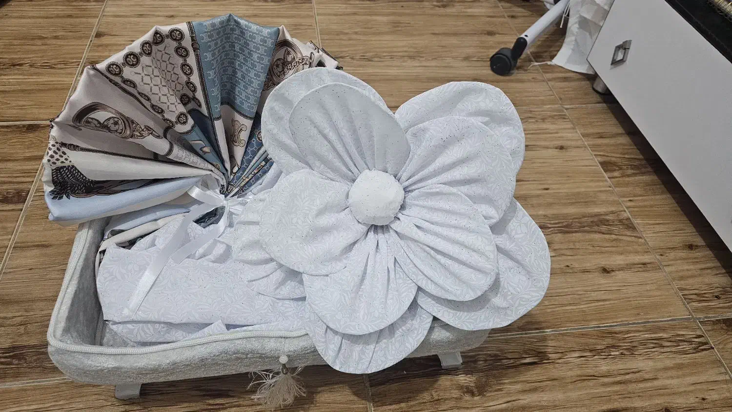 دیزاین چادر عروس وبله برون|بدلیجات|قم, صفاشهر|دیوار