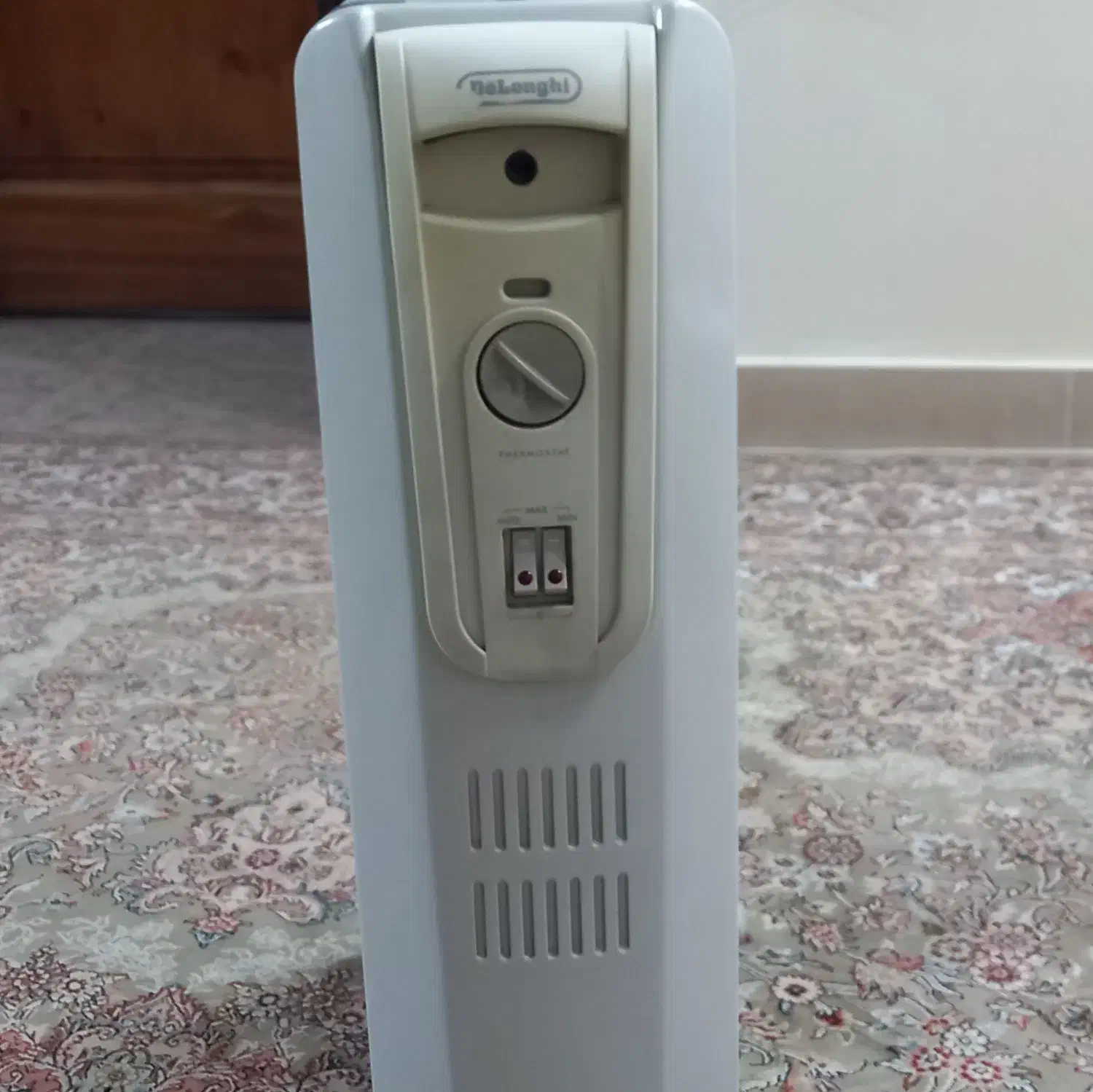 شوفاژ برقی ـ روغنی دلونگی KH771120|آبگرمکن، پکیج، شوفاژ|تهران, جوادیه|دیوار