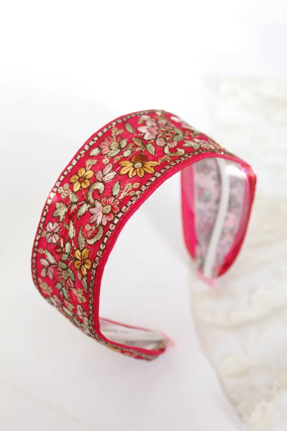 تل سر سوزن دوزی|زیورآلات و اکسسوری|اصفهان, تخت فولاد|دیوار