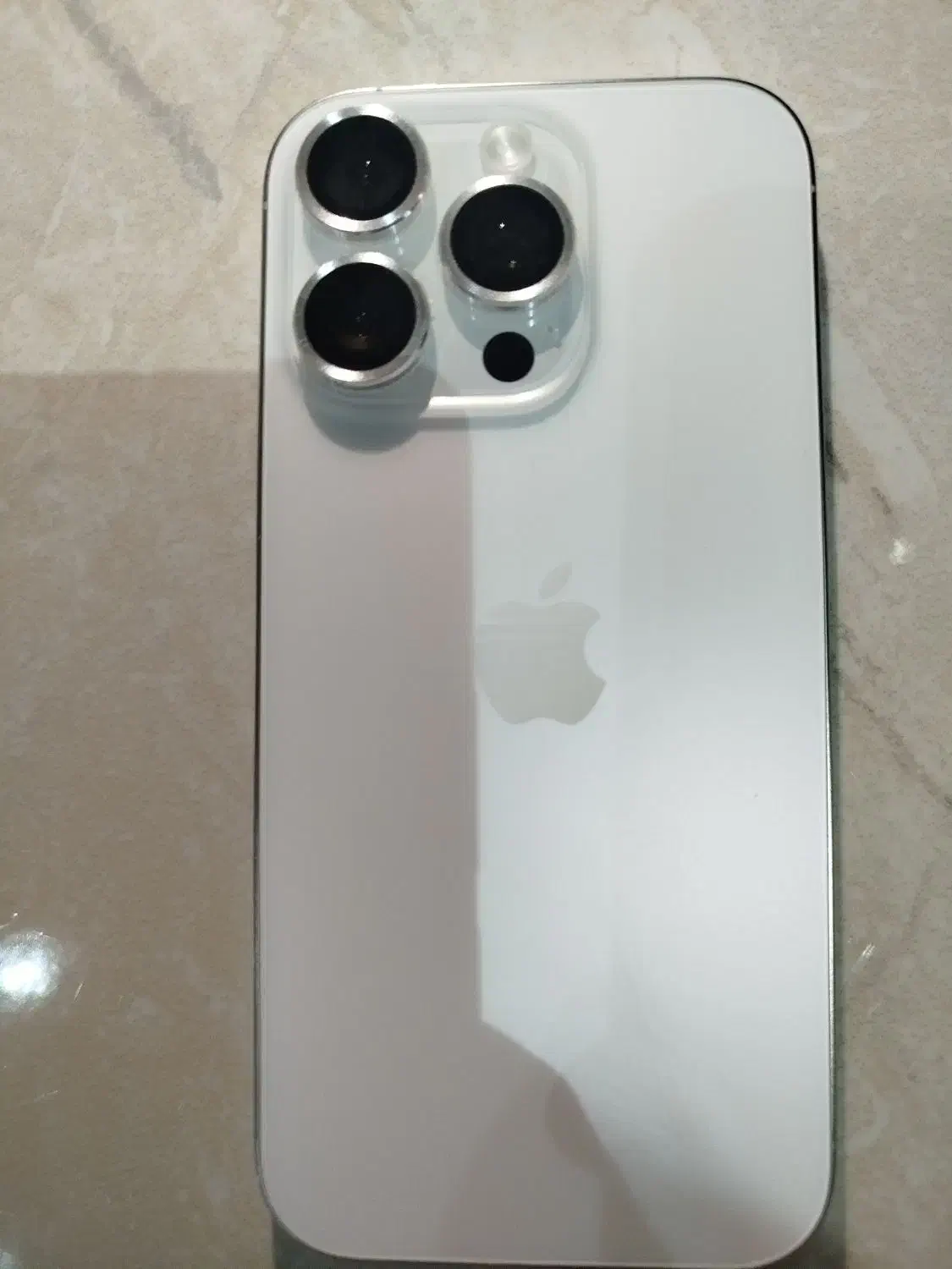 iPhone 16 pro  128|موبایل|میانه, |دیوار