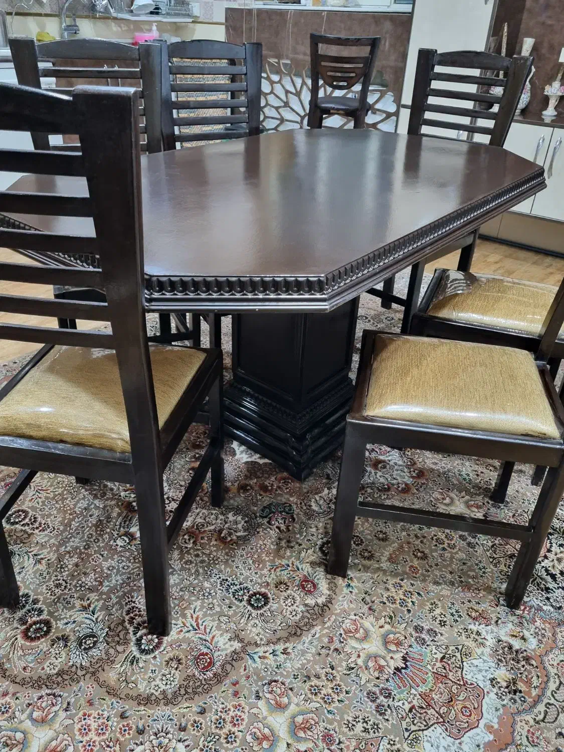 میز وصندلی آشپز خانه|میز و صندلی غذاخوری|خمین, |دیوار