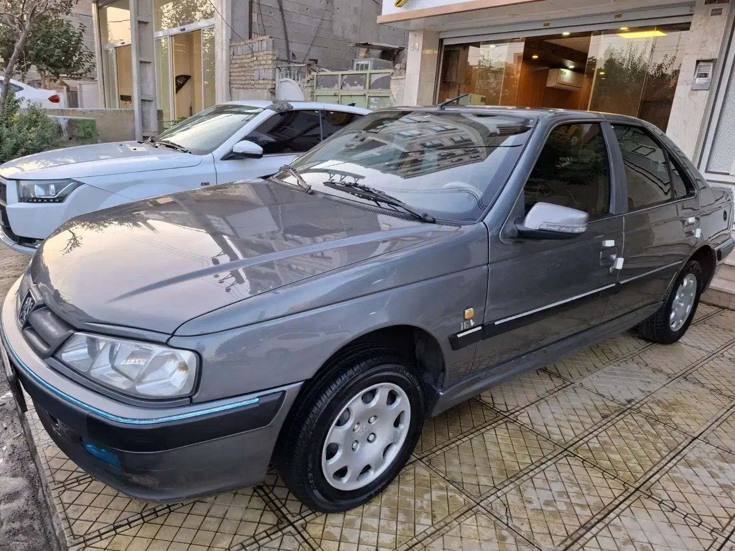 پژو پارس مدل ۹۳ بیرنگ|خودرو سواری و وانت|اسلام‌شهر, شهرک سعیدیه|دیوار