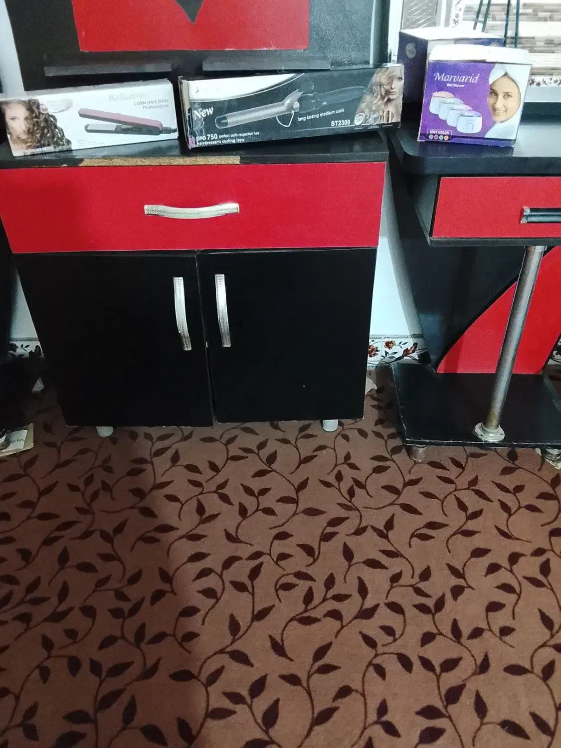 لوازم ارایشگاه|آرایشگاه و سالن‌های زیبایی|زنجان, |دیوار