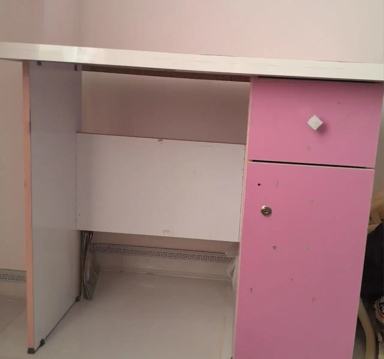 میز تحریر|میز تحریر و کامپیوتر|شهرضا, |دیوار