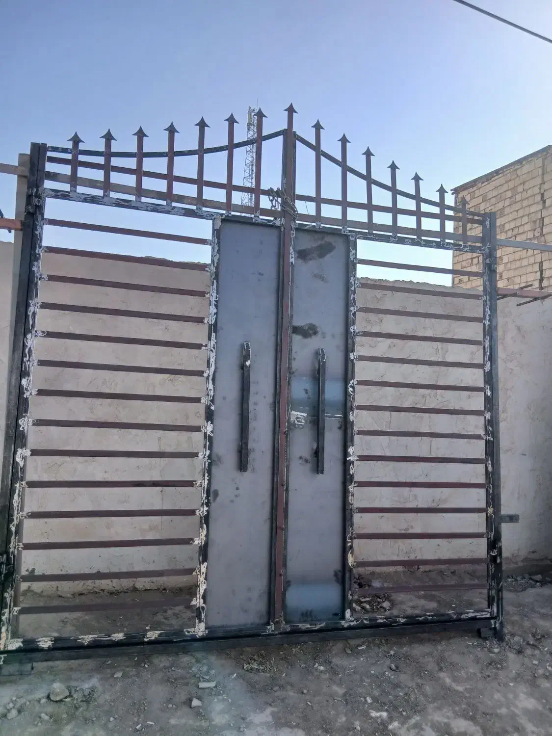 زیبایی ساختمان درب|عمده‌فروشی|آران و بیدگل, |دیوار