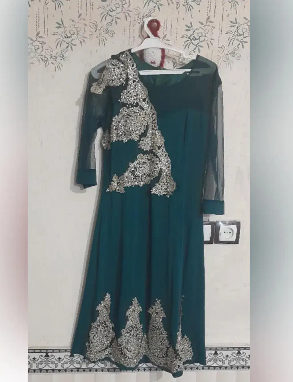 لباس مجلسی|لباس|مراغه, |دیوار