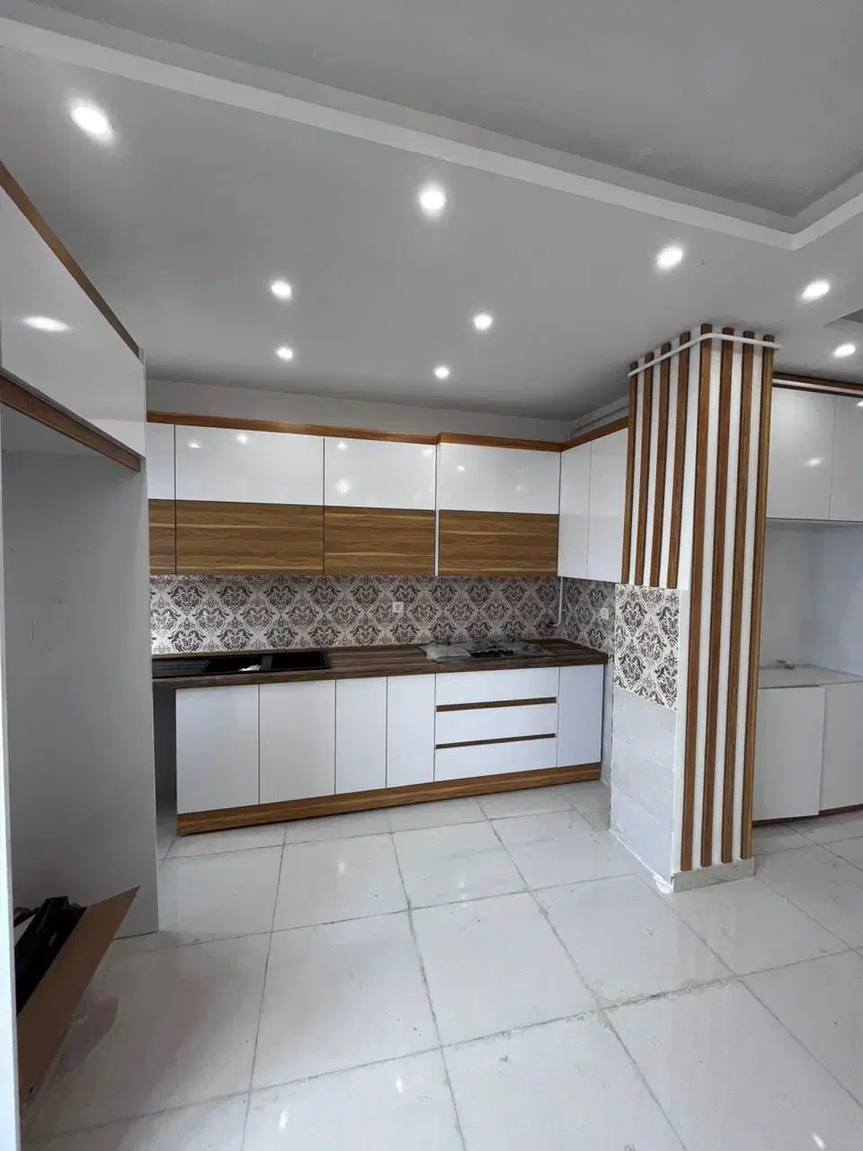 ۹۷متری طبقه دوم نوساز /آسانسور/با وام ۴۰۰میلیونی|فروش آپارتمان|صومعه‌سرا, |دیوار