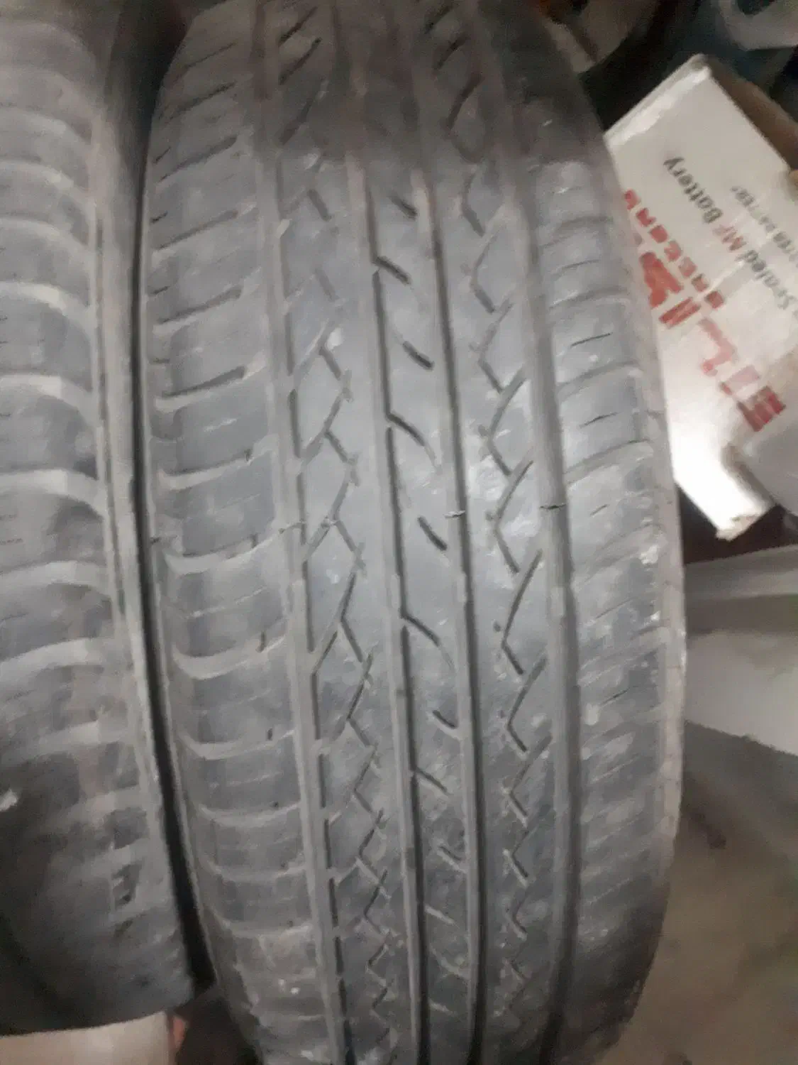 لاستیک بارز|قطعات یدکی و لوازم جانبی|قم, پردیسان|دیوار