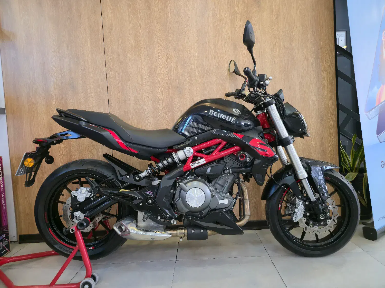 بنلی ۳۰۰|موتورسیکلت|شیراز, خلیلی|دیوار