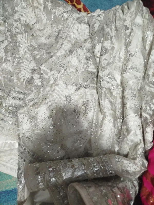 لباس|لباس|جره و بالاده, |دیوار