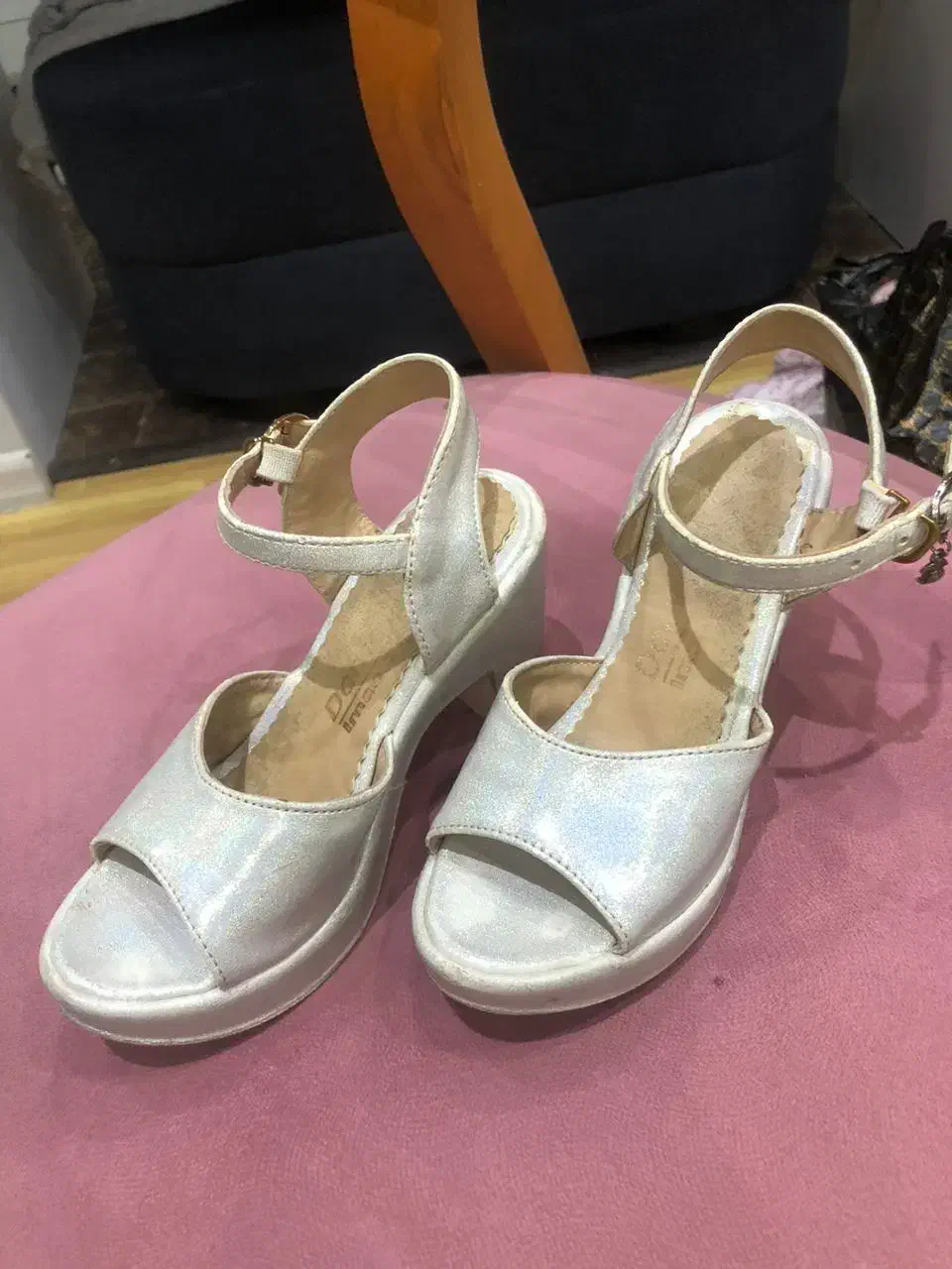 کفش پاشنه دار بچگانه سایز ۳۱|کیف، کفش، کمربند|پرند, فاز ۱|دیوار