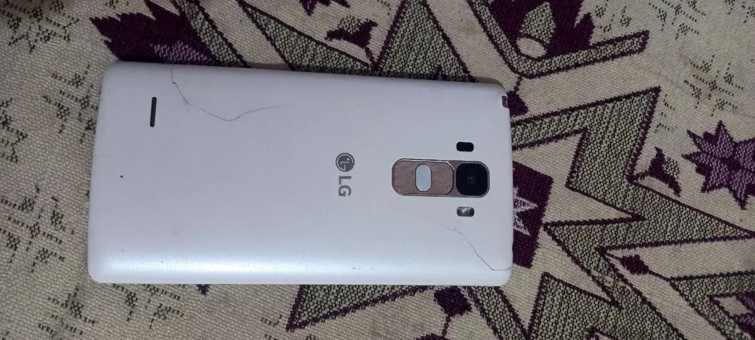 گوشیLG|موبایل|رامیان, |دیوار