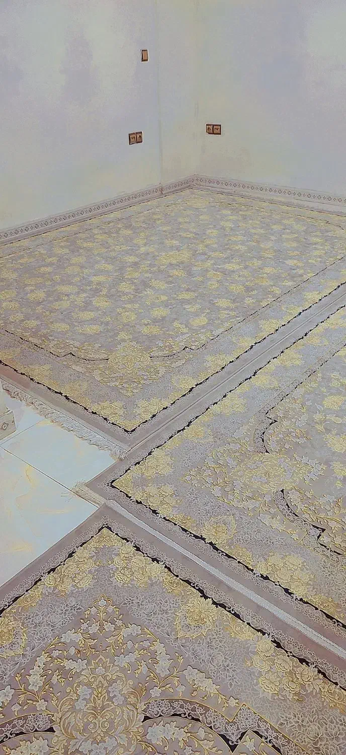 ۴عددفرش۱۵۰۰شانه۴۵۰۰تراکم گل برجسته طلاکوب|فرش|پاکدشت, پاکدشت (مامازند)|دیوار