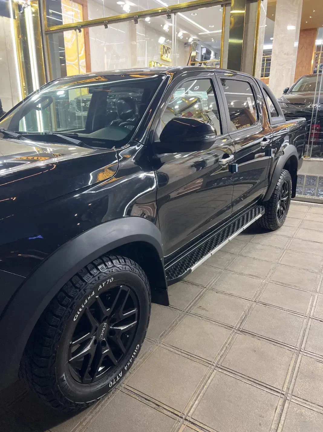 کی ام سی t8 مدل 1402|خودرو سواری و وانت|اصفهان, شهید رجایی|دیوار