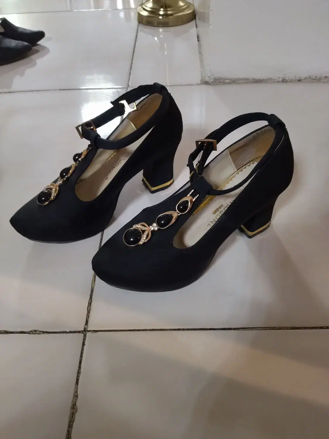 کفش زنانه|کیف، کفش، کمربند|پاکدشت, پاکدشت (مامازند)|دیوار