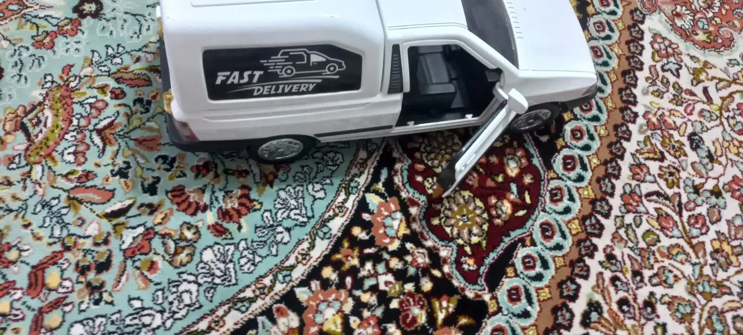 ماشین بازی|اسباب‌بازی بچه|صدرا-فارس, فاز ۱|دیوار