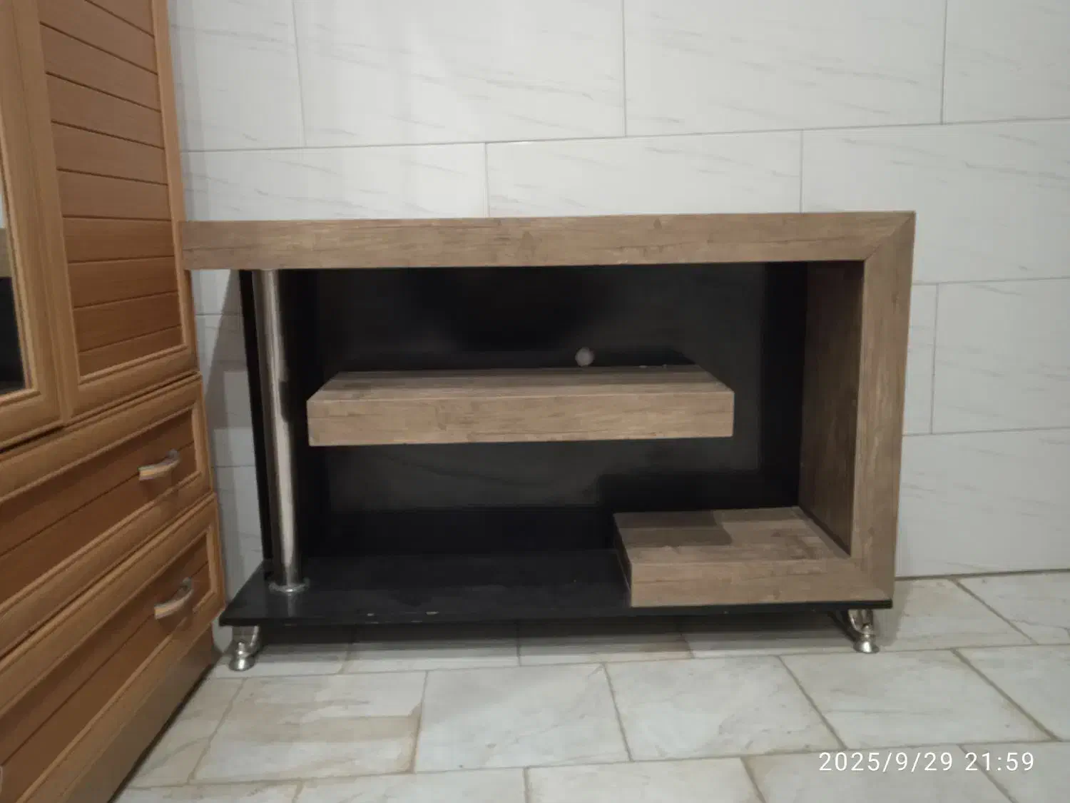 کمد لباس و میز ام دی اف|جاکفشی، کمد، دراور|قائن, |دیوار