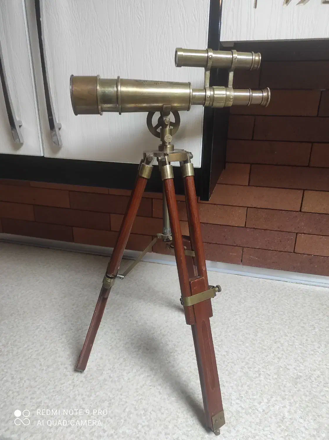 دو عدد دوربین کلکسیونی|کلکسیون اشیاء عتیقه|مریوان, |دیوار