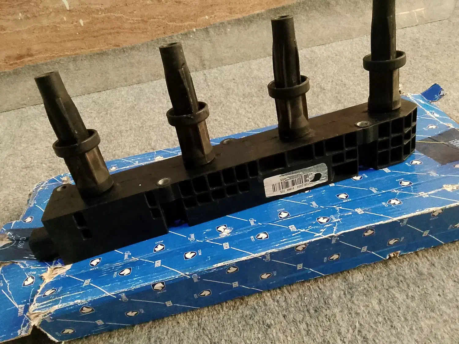 شیشه عقب تویوتا با کوئل تیوفایو|قطعات یدکی و لوازم جانبی|نیمروز, |دیوار