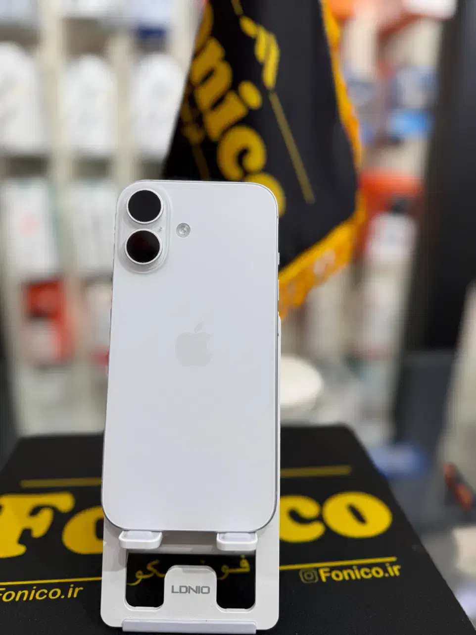 فروش ویژه iphone 16 با شارژر ۲۰ وات اورجینال|موبایل|تبریز, |دیوار