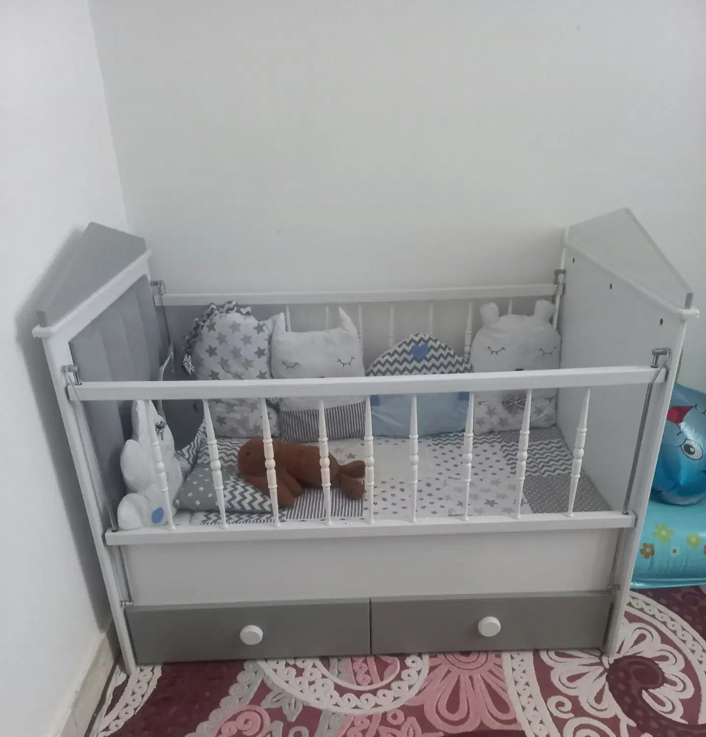 سرویس تخت و کمد تمیز|تخت و صندلی بچه|قرچک, میرزائی جنوبی|دیوار