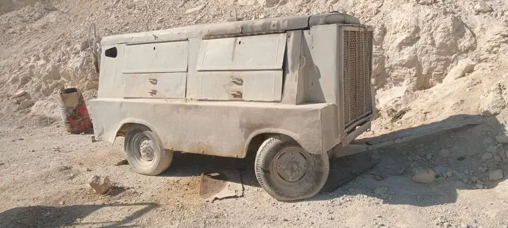 دریل واگن و کمپرسور حفاری معدن|ماشین‌آلات صنعتی|نمین, |دیوار